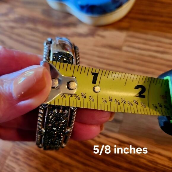 BRIGHTON "Crystal Rocks" Crystal and Silver Hinged Bracelet BOLD ACCESSORIES - Picture 10 of 10